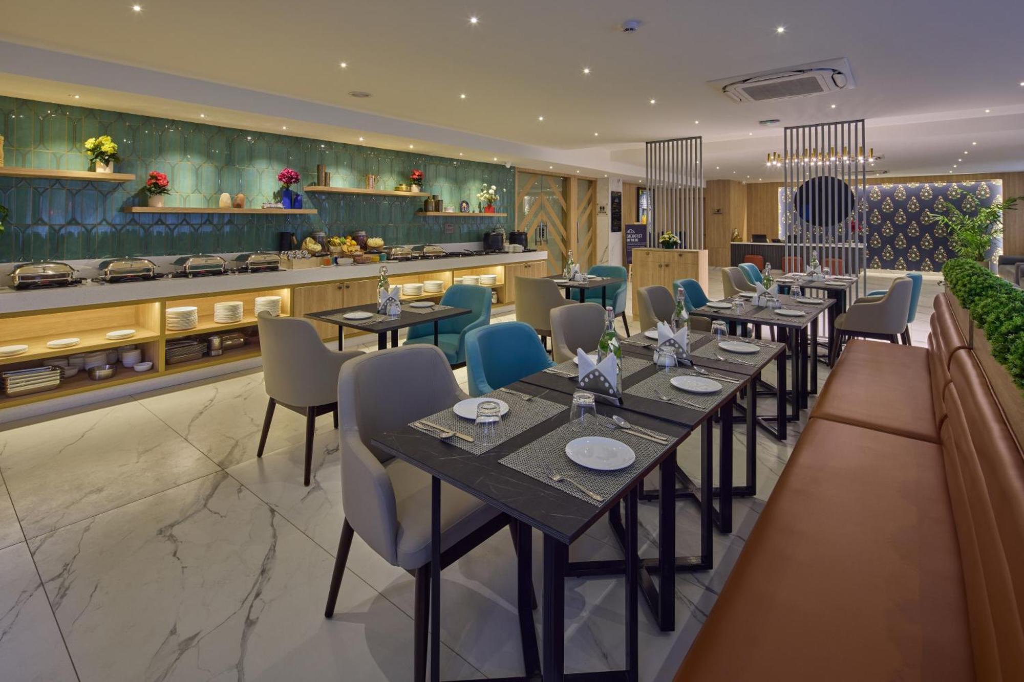 Grand Continent Hebbal A Sarovar Portico Affiliate Hotel Бангалор Экстерьер фото